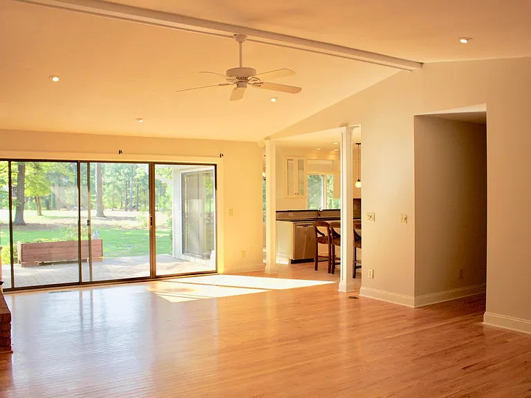 940 Saint Andrews Dr — Photo 17