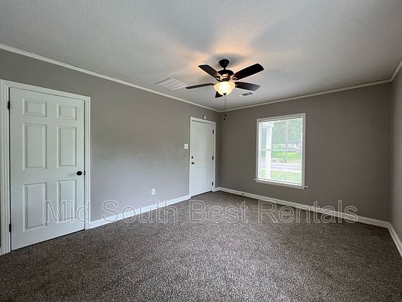 3rd image of 875 N Holmes St
