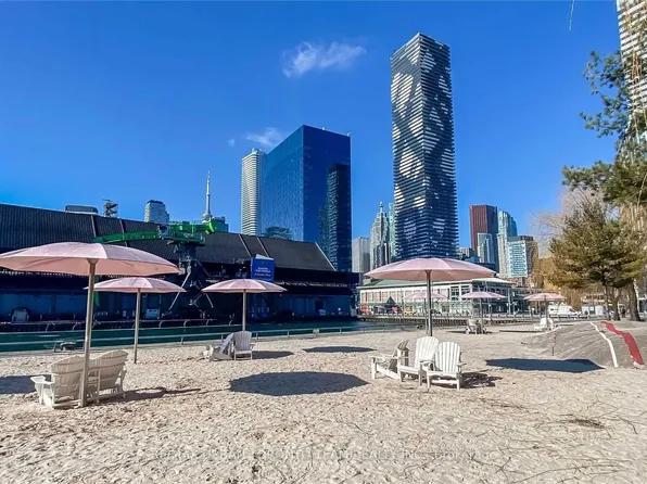 55 Cooper St #4508, Toronto, ON M5E 0B8