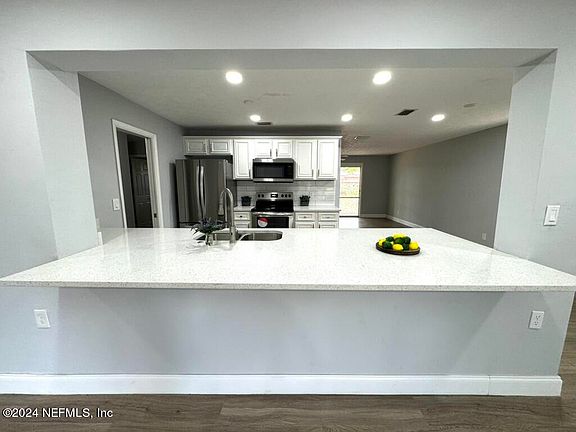 4th image of 6503 THURGOOD Circle W