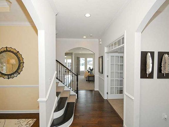 2nd image of 4040 Penzance Pl