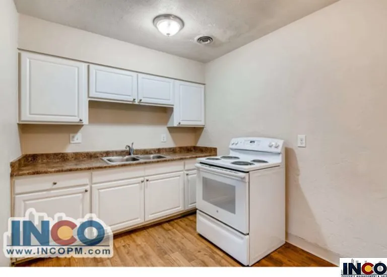 338 W Powers Ave #308 — Photo 3