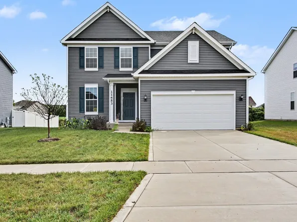 11453 Clyde Dr, Winfield, IN 46307