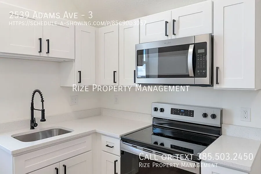 Classic 1882 Property with Modern Comforts — Photo 2