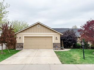 6194 N Spurwing Way, Meridian, ID 83646