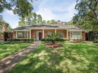 10002 Holly Springs Dr, Houston, TX 77042