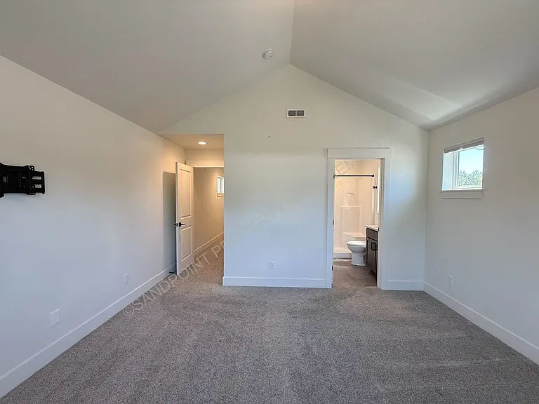 655 Oak Ave — Photo 26