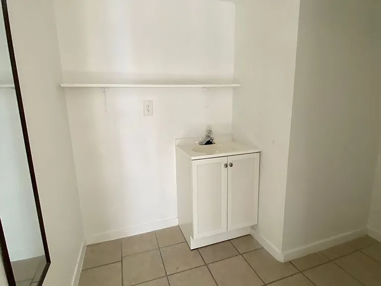 651 Oneta Dr — Photo 13