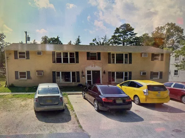 1108 Loretta Ave APT 5, Mays Landing, NJ 08330
