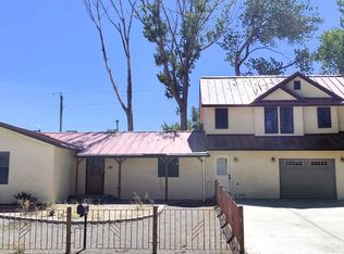 30 Penrose Dr, Yerington, NV 89447