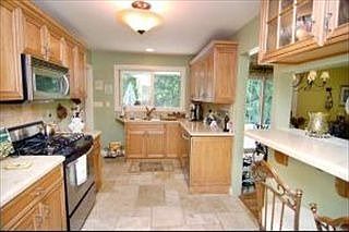 4th image of 707 Rockland Ave