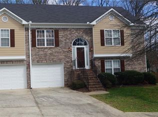 310 Oak Vista Ct, Lawrenceville, GA 30044