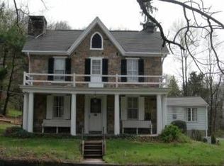 2870 S Hill Camp Rd, Pottstown, PA 19465