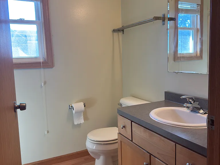3101 N Newhall St #C — Photo 35