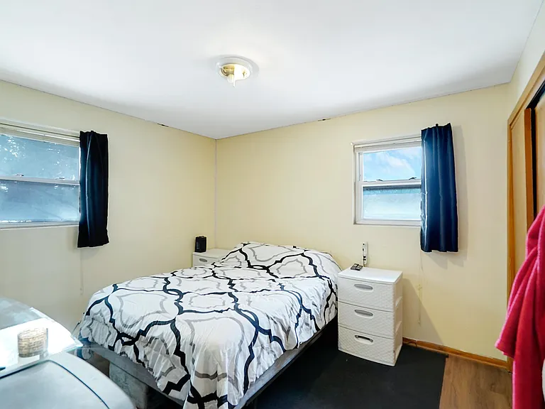 7005 Dutton Ave N #7005 — Photo 9