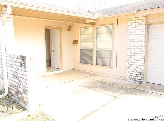 3rd image of 300 Nell Deane Blvd