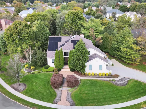23 Cameo Ct, Cherry Hill, NJ 08003