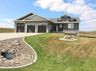 14868 Paniolo Way, Bismarck, ND 58503