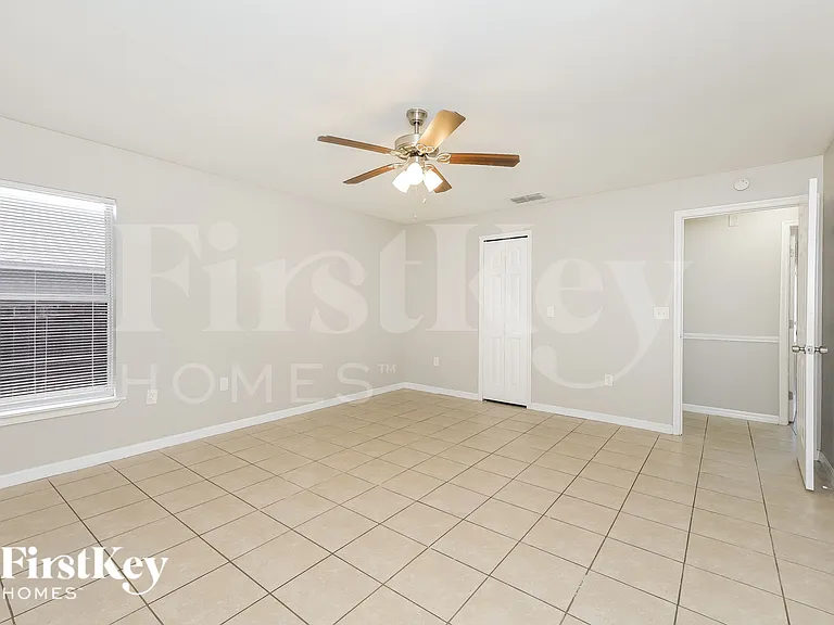 1005 Edmund Ave — Photo 9