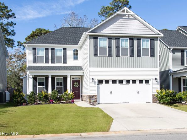 3007 N Rocklund Ct