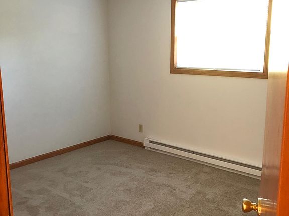 5th image of 1240 Alicia Dr #A