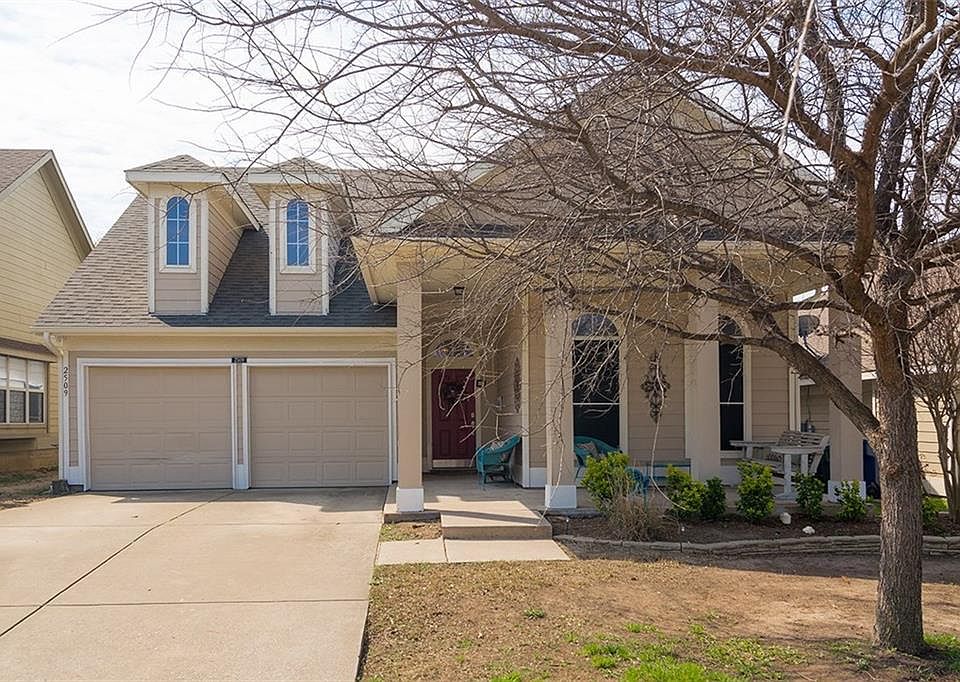 1st image of 2509 Parkview Dr