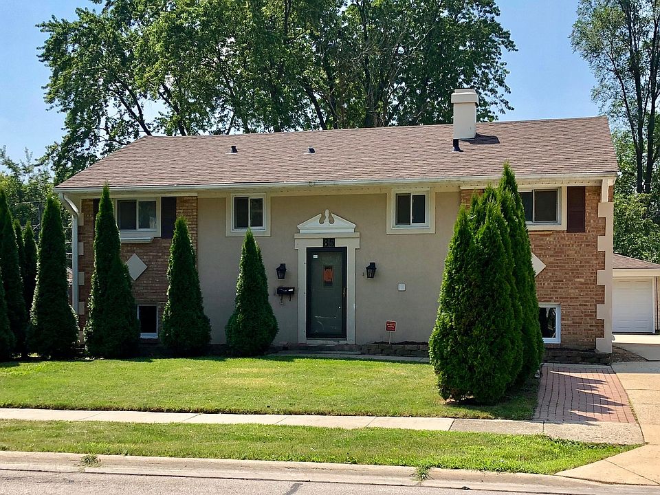 1st image of 85 Cambridge Ln