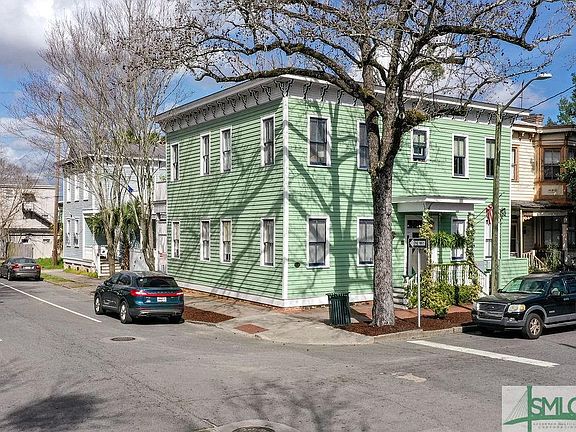 3rd image of 302 & 304 E Park Ave