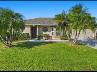 1 Brockton Dr, Kissimmee, FL 34758