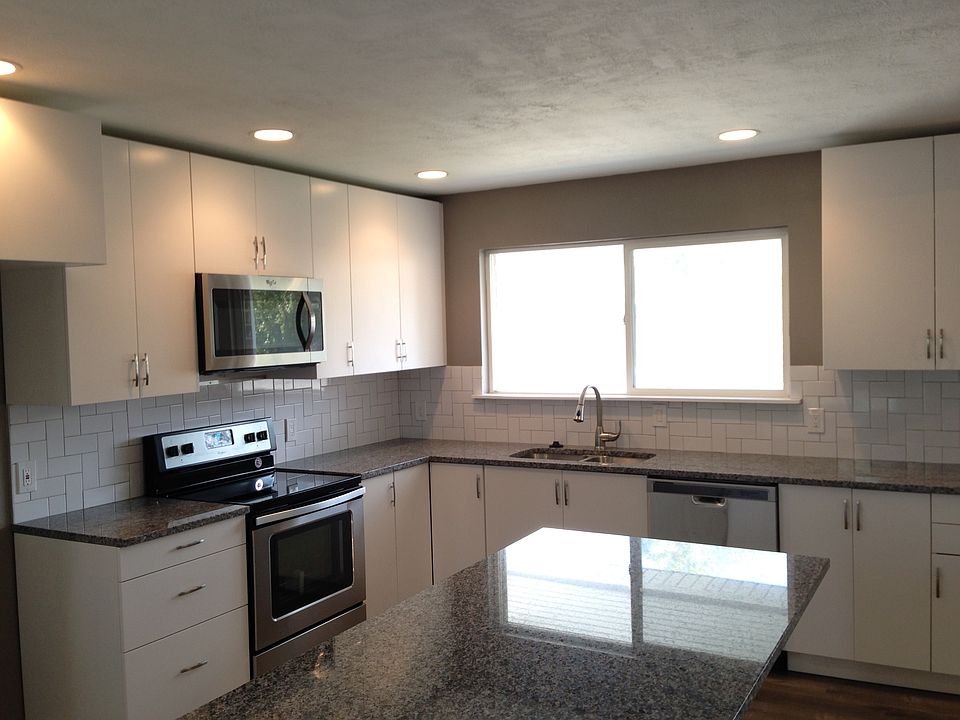 1st image of 1114 E Diamond Way
