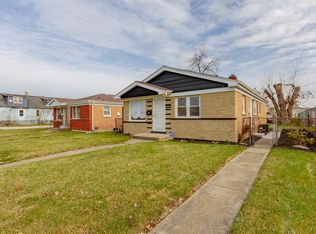 15119 7th Ave, Phoenix, IL 60426