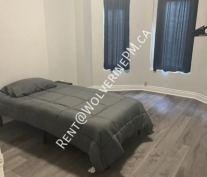 188 Wellington St N #1 — Photo 12