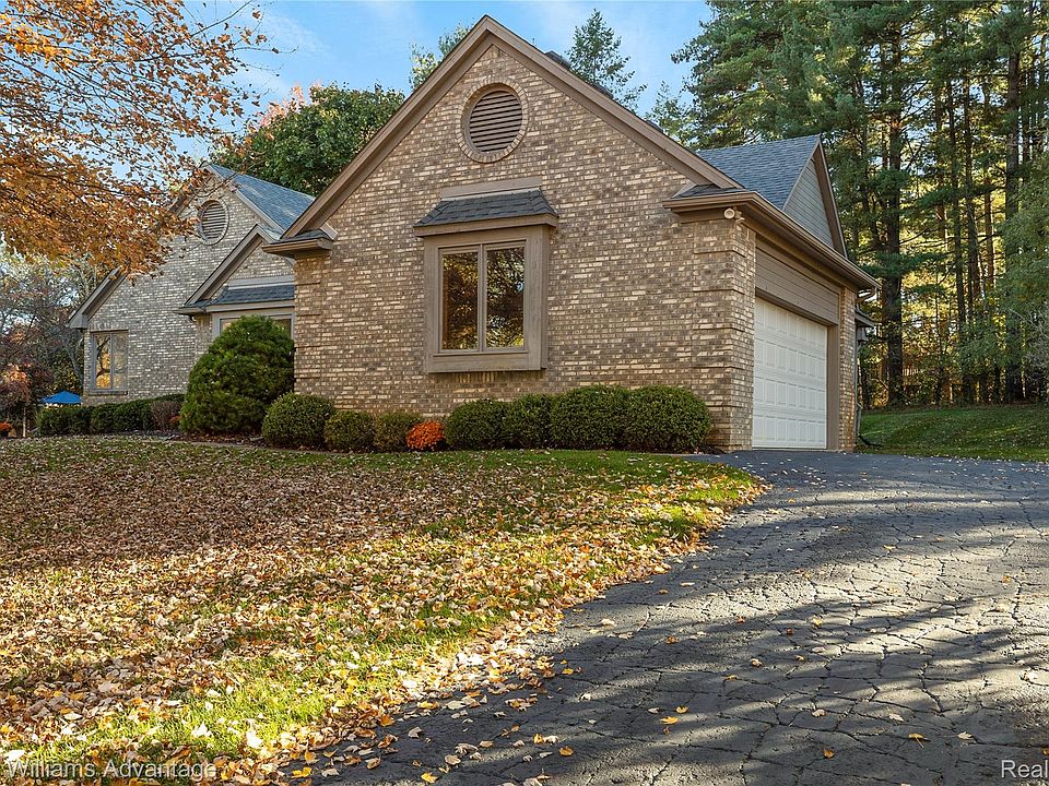 3741 Stoneridge Ct, photo 2