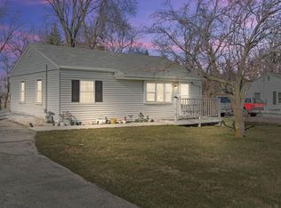 8628 Four Mile Rd, Franksville, WI 53126