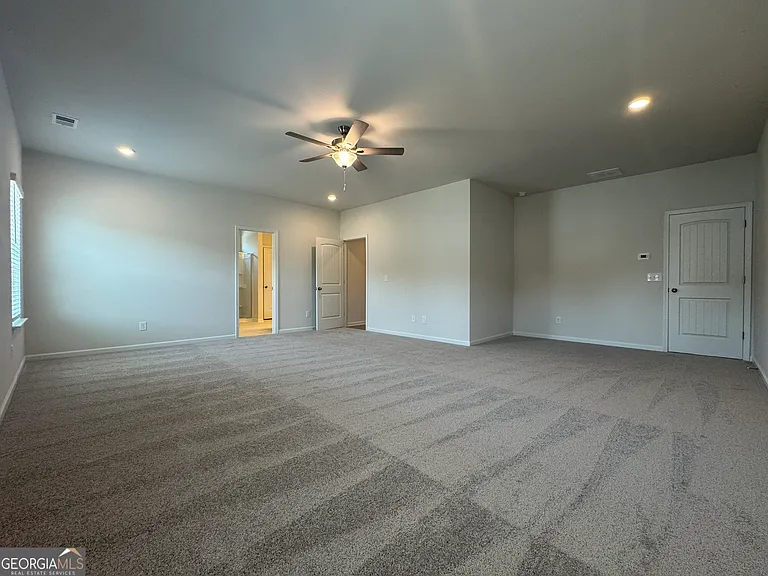 124 Sycamore Ln — Photo 17