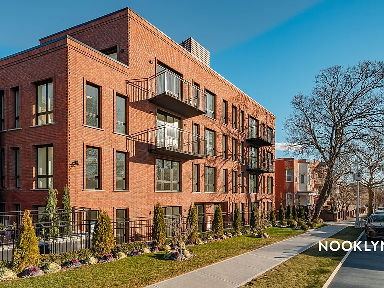 129 McDonald Ave #2B — Photo 17