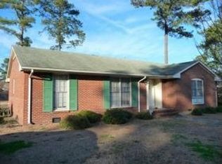 351 Arlington Rd, Lumberton, NC 28358