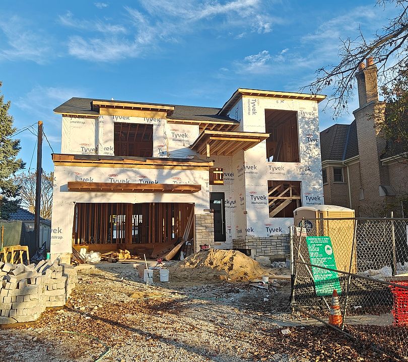 1st image of 375 Argyle Ave