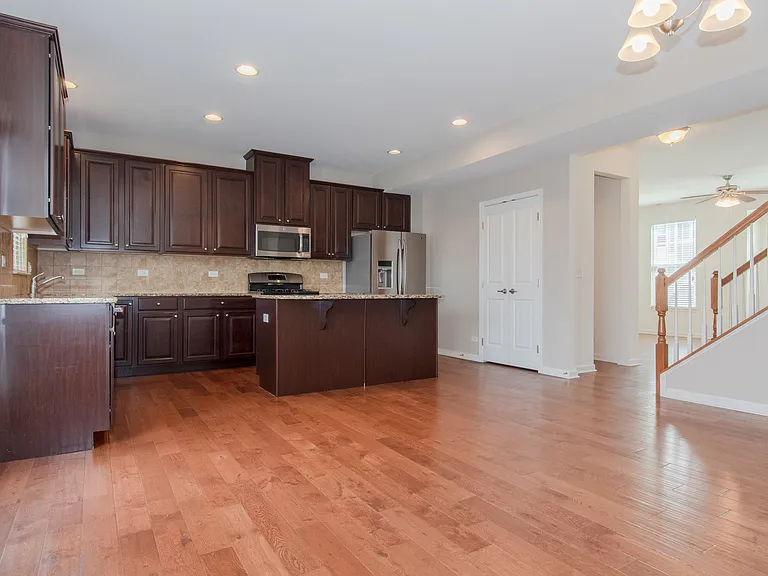 216 N Commerce St #216 — Photo 14