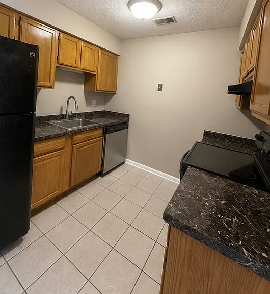 104 Azalea Ct #292 — Photo 3