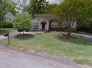 13 Cool Springs Dr, Greenville, SC 29609