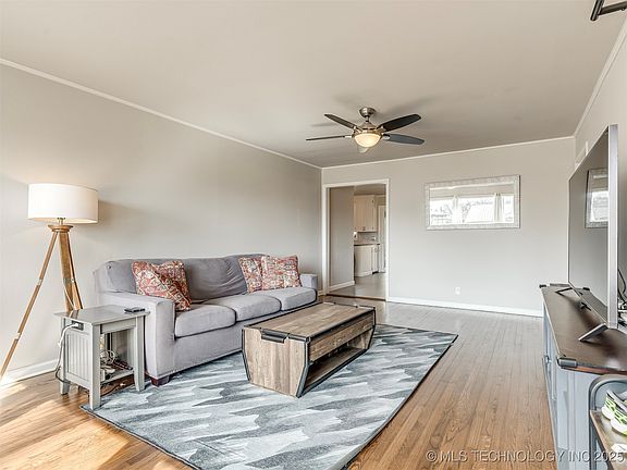 5th image of 4619 E 24th Pl
