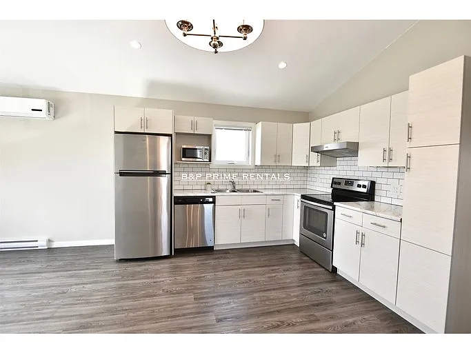 Building Photo - 773 Scotland Ave #1A