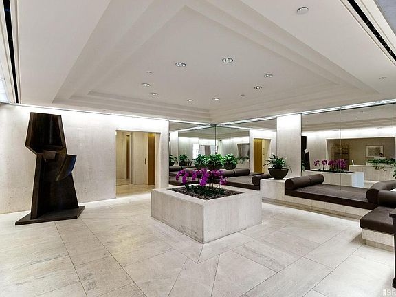 3rd image of 611 Washington St #2109