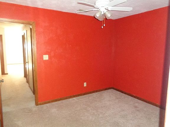 2nd image of 2005 Gardenbrook Ln