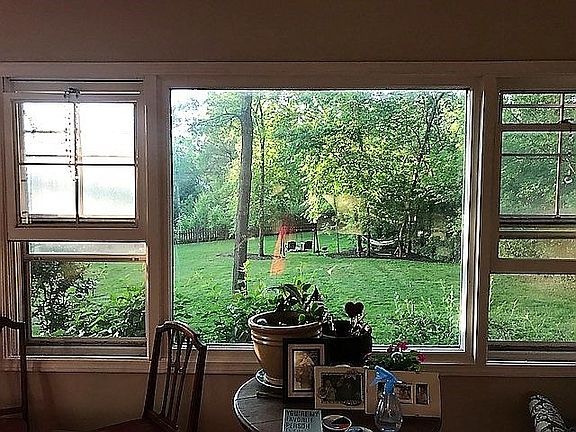 4th image of 270 Jervey Ln