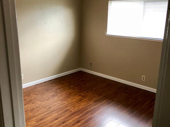 5th image of 611 Nello Dr