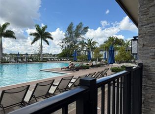 607 NE 208th Ter, Miami, FL 33179