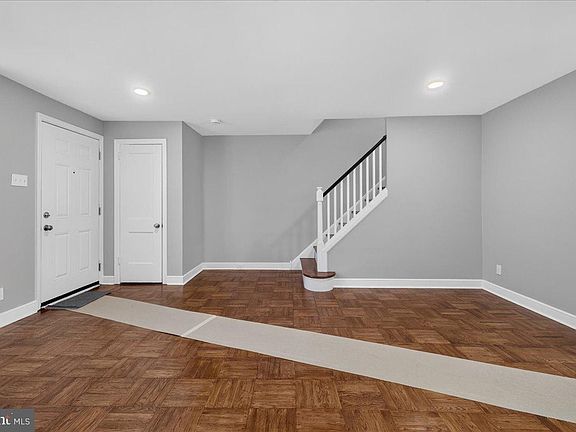 3rd image of 7428 Drexel Rd