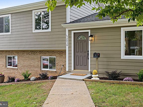 2nd image of 2830 Cameron Rd